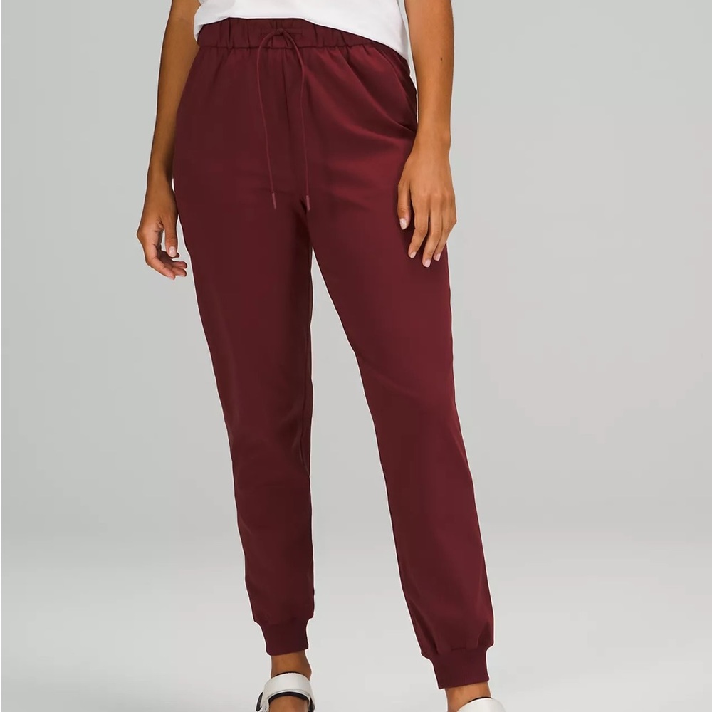Lululemon Stretch High-Rise Jogger Red Merlot